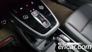 Audi Q4 e-tron 45 2025 года из Южной Кореи