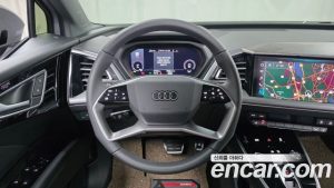 Audi Q4 e-tron 45 2025 года из Южной Кореи