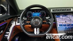 Mercedes-Benz S-Class S500L 4MATIC 2023 года из Южной Кореи