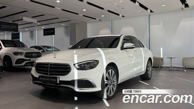 Mercedes-Benz E-Class E350 4MATIC Exclusive 2023 года из Кореи
