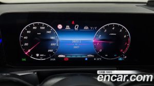 Mercedes-Benz GLB-Class GLB250 4MATIC 2025 года из Южной Кореи