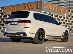 BMW X7 xDrive 40i M Sport 6 2024 года из Южной Кореи