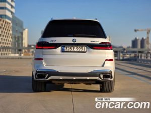 BMW X7 xDrive 40i M Sport 6 2024 года из Южной Кореи