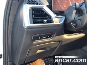 BMW X7 xDrive 40i M Sport 6 2024 года из Южной Кореи