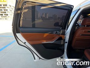 BMW X7 xDrive 40i M Sport 6 2024 года из Южной Кореи