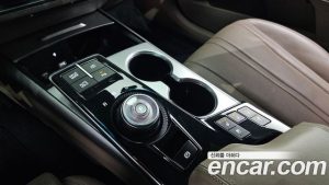 Kia K8 2.5 Бензин 2WD 2024 года из Южной Кореи