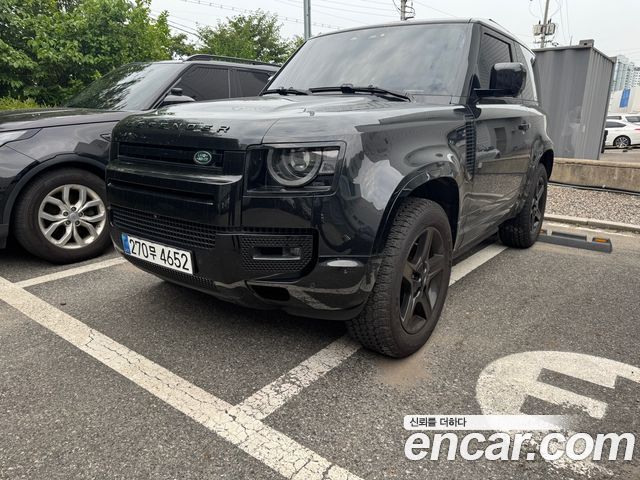 Land Rover Defender 90 D250 SE 2023 года из Кореи
