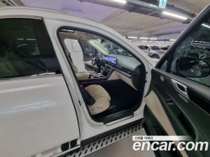 Genesis GV80 2.5T Бензин AWD 2024 года из Южной Кореи