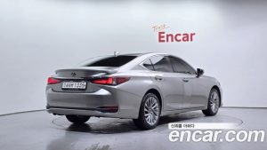 Lexus ES Executive 2023 года из Южной Кореи