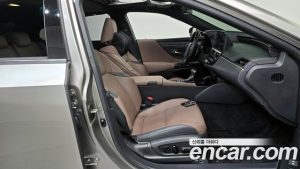 Lexus ES Executive 2023 года из Южной Кореи