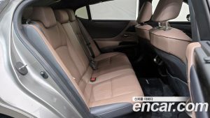 Lexus ES Executive 2023 года из Южной Кореи