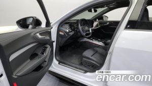 Audi A5 45 TFSI 4WD S Line 2025 года из Южной Кореи
