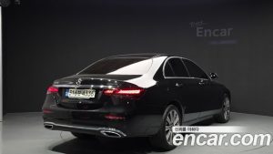 Mercedes-Benz E-Class E350 4MATIC Exclusive 2023 года из Южной Кореи