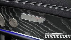 Mercedes-Benz E-Class E350 4MATIC Exclusive 2023 года из Южной Кореи