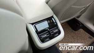 Volvo XC60 B5 Ultra темный Air Air Suspension 2026 года из Южной Кореи