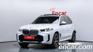 BMW X5 xDrive 40i M Sport 2025 года из Южной Кореи