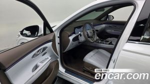 Genesis GV70 2.5T Бензин 2WD 2025 года из Южной Кореи