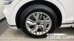 Genesis GV70 2.5T Бензин 2WD 2025 года из Южной Кореи