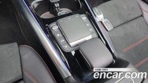 Mercedes-Benz GLA-Class GLA250 4MATIC 2023 года из Южной Кореи