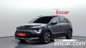 Kia Niro Signature 2025 года из Южной Кореи