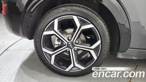 Kia Niro Signature 2025 года из Южной Кореи