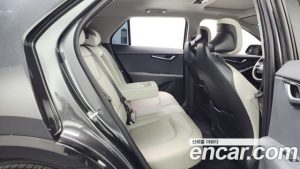 Kia Niro Signature 2025 года из Южной Кореи