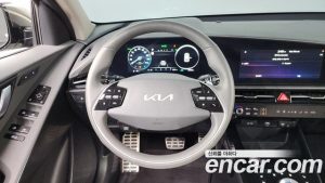 Kia Niro Signature 2025 года из Южной Кореи