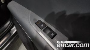 Kia Niro Signature 2025 года из Южной Кореи
