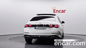 Mercedes-Benz E-Class E300 4MATIC AMG Line 2026 года из Южной Кореи