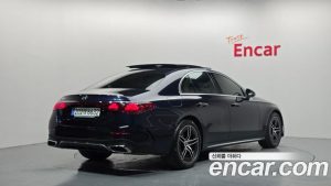 Mercedes-Benz E-Class E300 4MATIC AMG Line 2024 года из Южной Кореи
