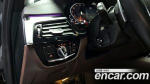 BMW 5-Series 530i xDrive M Sport 2023 года из Южной Кореи