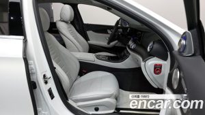 Mercedes-Benz E-Class E250 AMG Line 2023 года из Южной Кореи