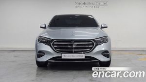 Mercedes-Benz E-Class E350e 4MATIC 2025 года из Южной Кореи