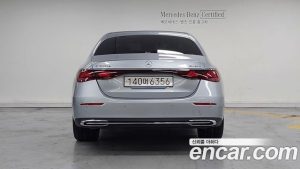 Mercedes-Benz E-Class E350e 4MATIC 2025 года из Южной Кореи