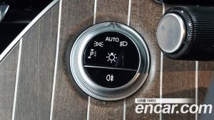Mercedes-Benz E-Class E350e 4MATIC 2025 года из Южной Кореи