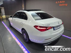 Mercedes-Benz C-Class C300 4MATIC Avantgarde 2024 года из Южной Кореи
