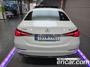 Mercedes-Benz C-Class C300 4MATIC Avantgarde 2024 года из Южной Кореи