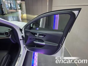Mercedes-Benz C-Class C300 4MATIC Avantgarde 2024 года из Южной Кореи