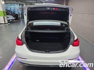 Mercedes-Benz C-Class C300 4MATIC Avantgarde 2024 года из Южной Кореи