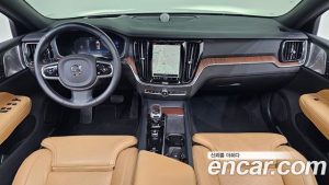 Volvo S60 B5 Ultra Bright 2025 года из Южной Кореи