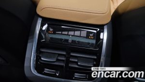 Volvo S60 B5 Ultra Bright 2025 года из Южной Кореи