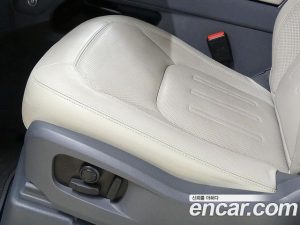 Land Rover Defender 90 D250 SE 2022 года из Южной Кореи