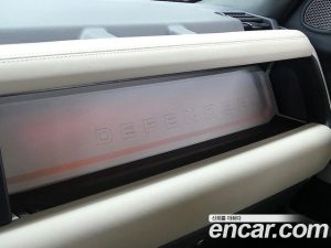 Land Rover Defender 90 D250 SE 2022 года из Южной Кореи