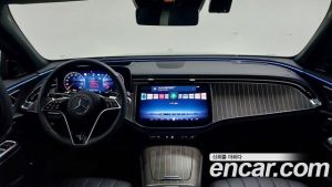 Mercedes-Benz E-Class E300 4MATIC Exclusive 2024 года из Южной Кореи