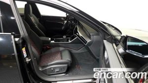 Audi RS7 4.0 TFSI 4WD Performance 2025 года из Южной Кореи