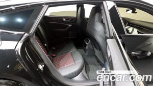 Audi RS7 4.0 TFSI 4WD Performance 2025 года из Южной Кореи