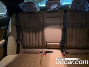 Mercedes-Benz E-Class E300 4MATIC AMG Line 2026 года из Южной Кореи