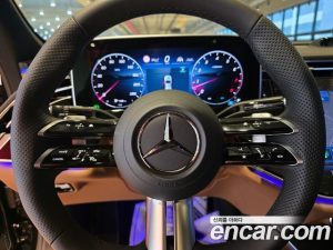 Mercedes-Benz E-Class E300 4MATIC AMG Line 2026 года из Южной Кореи