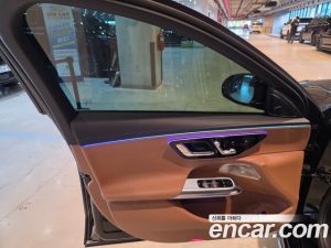 Mercedes-Benz E-Class E300 4MATIC AMG Line 2026 года из Южной Кореи