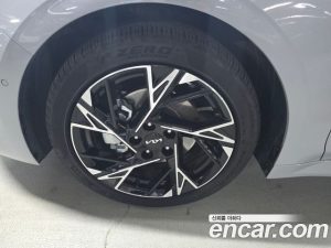 Kia K5 1.6 Turbo 2024 года из Южной Кореи